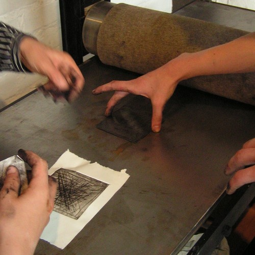 Arbeit an der Druckerpresse, Foto: