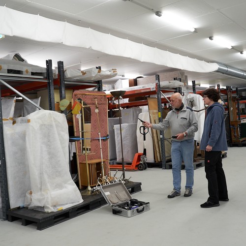 Beratungstermin im Museumsdepot, Foto: Frank Springer